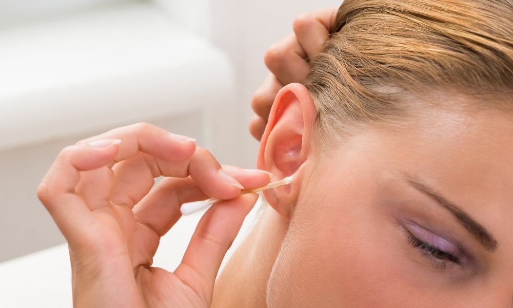 Earwax Removal: Easiest Way to Clean Ear Dust at Home