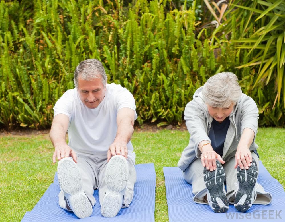Benefits of Yoga For Old Person, To Stay Healthy & Fit